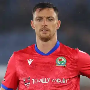 Dominic Hyam: Bek Tengah Skotlandia yang Jadi Pilar Pertahanan Blackburn Rovers